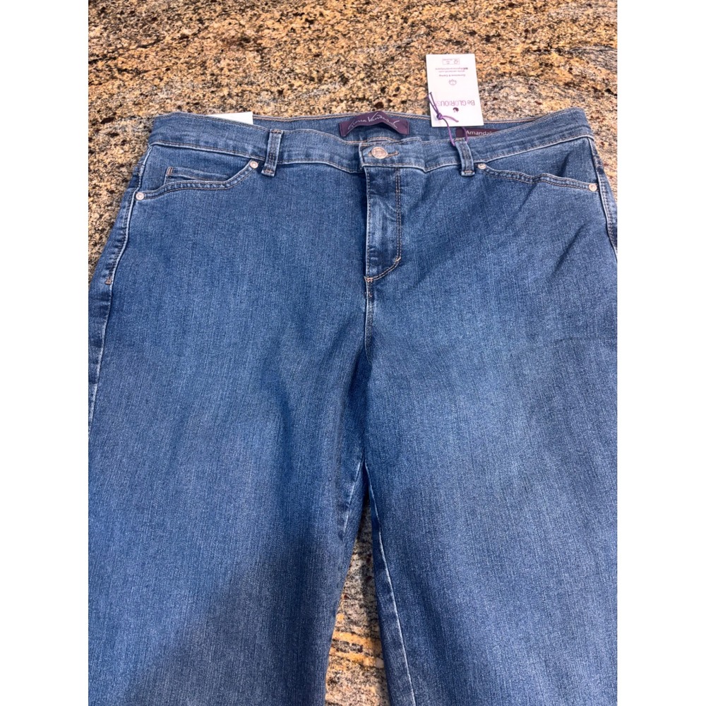 NWT Gloria Vanderbilt Amanda The Original‎ Slimming Jean 16W Short Classic Rise